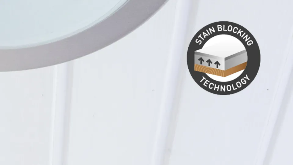 „Akvi isolator“ gruntas nuo medienos geltonavimo