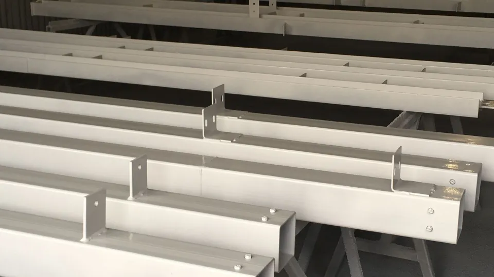 Vandeninės pramoninės metalo dangos