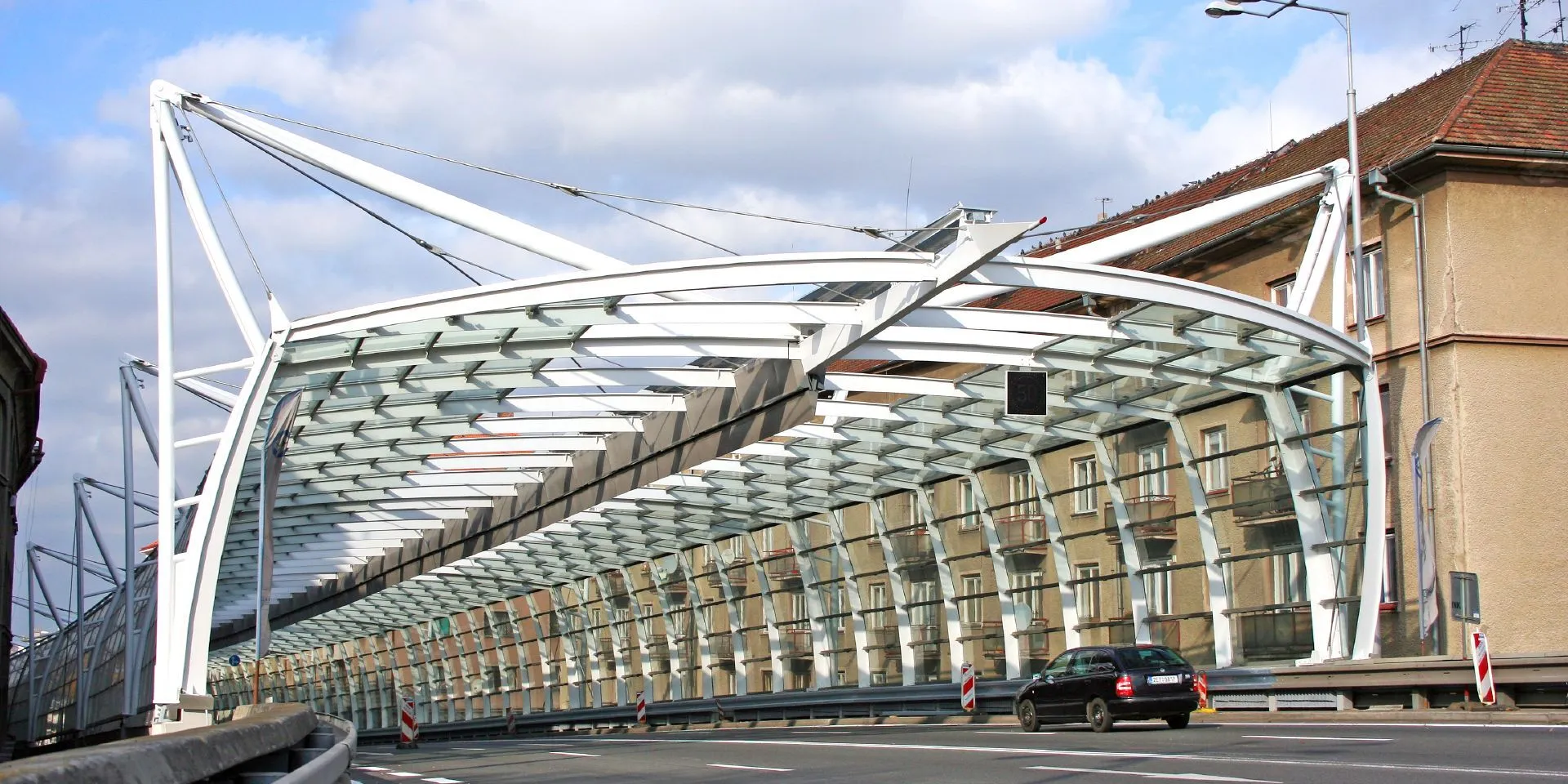 Pramoninės metalo dangos - garso barjerai