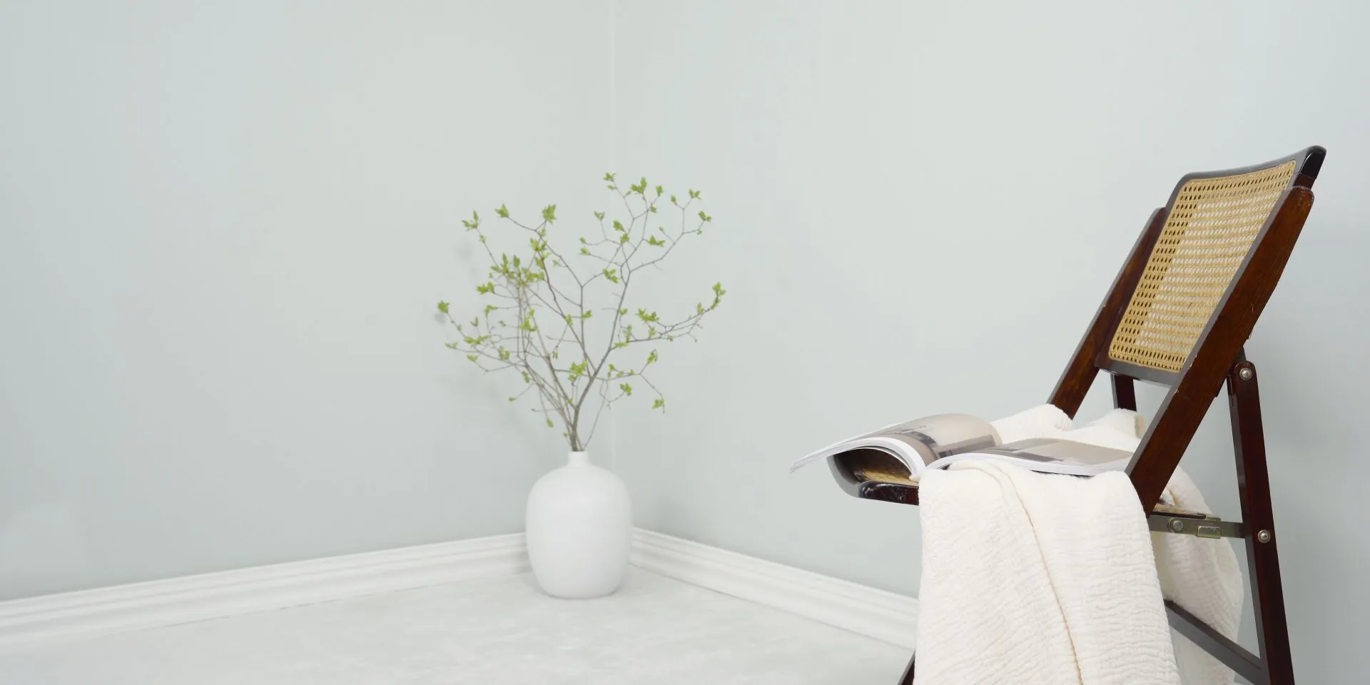 Nudažyta interjero siena