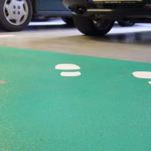 Betoninės automobilių stovėjimo aikštelių grindys