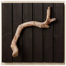 Populiari juoda medinių fasadų spalva – „Korppi“ (D129)