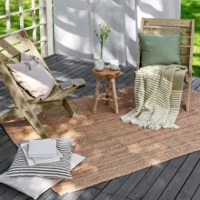 Išsirinkite tinkamus gaminius terasai, lauko baldams ir tvorai atnaujinti