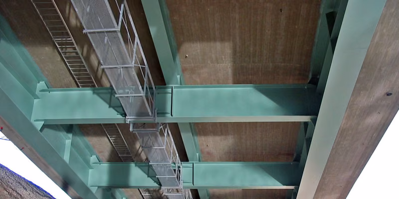 Concrete structures in bridges